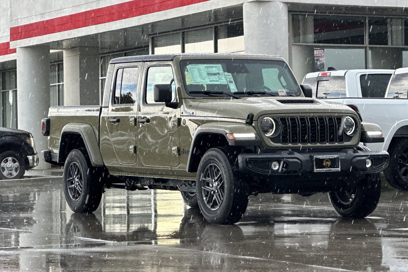 New 2026 Jeep Gladiator Sport AWD/4WD image 9