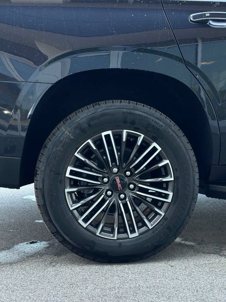 New 2026 GMC Yukon Elevation w/ Elevation Premium Package AWD/4WD image 6