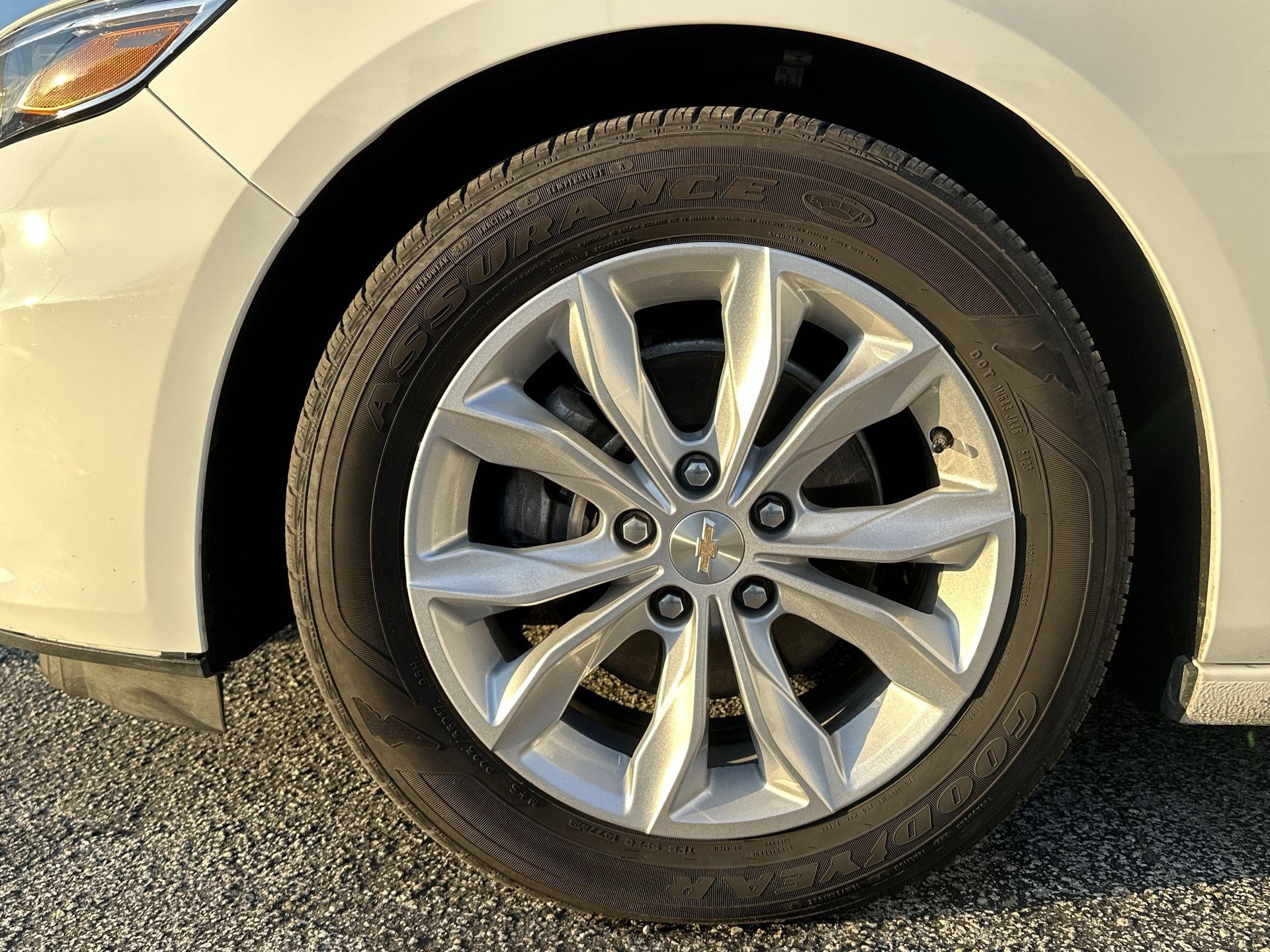 Used 2025 Chevrolet Malibu LT image 18