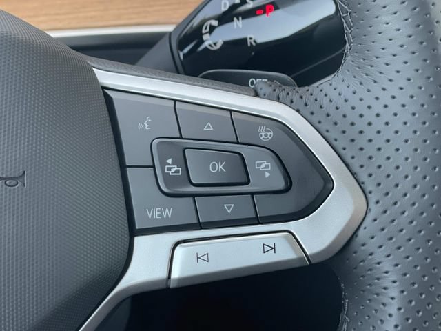 New 2026 Volkswagen Tiguan SEL R-Line AWD/4WD image 10