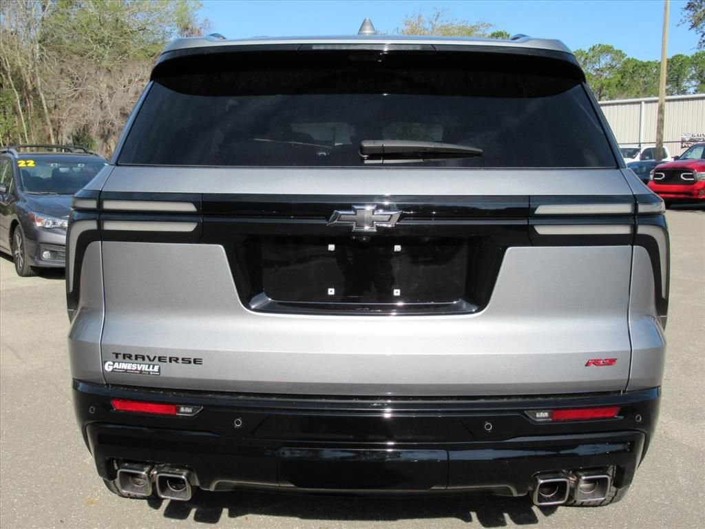Used 2024 Chevrolet Traverse RS w/ LPO, Floor Liner Package image 6