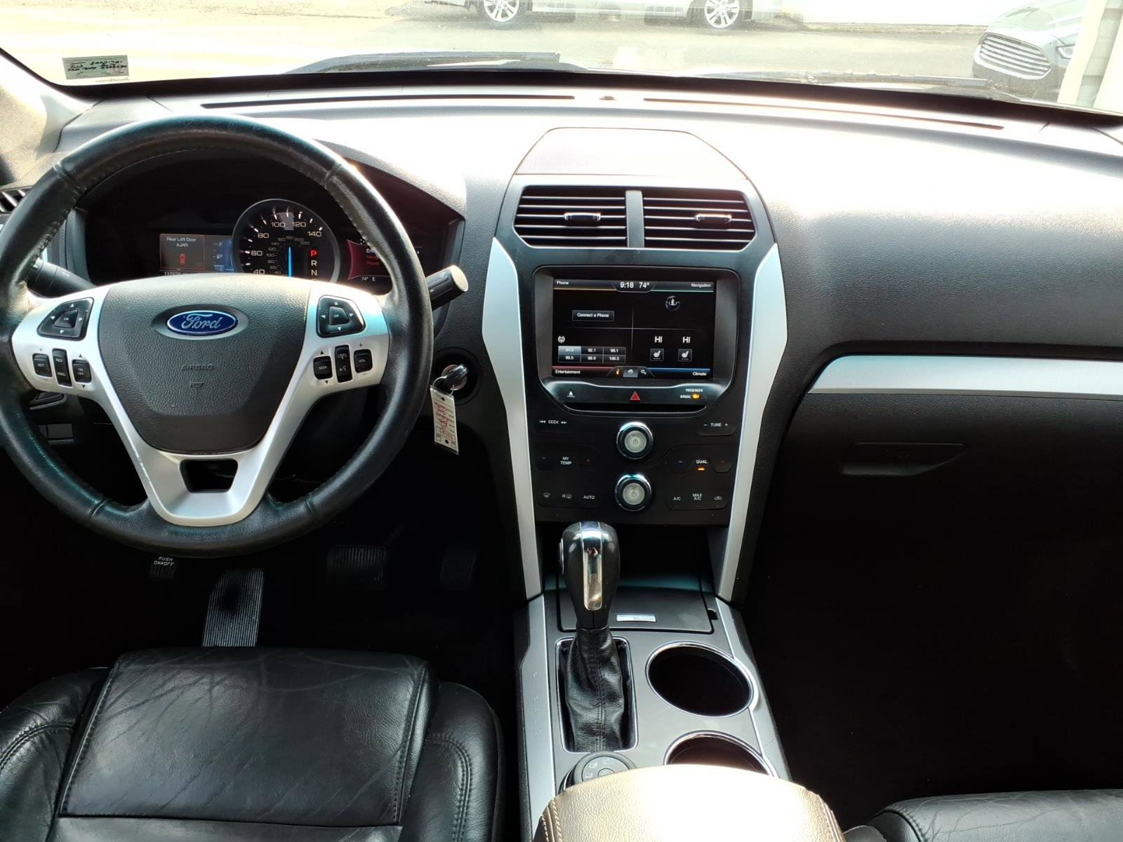 Used 2014 Ford Explorer XLT w/ Equipment Group 202A image 6