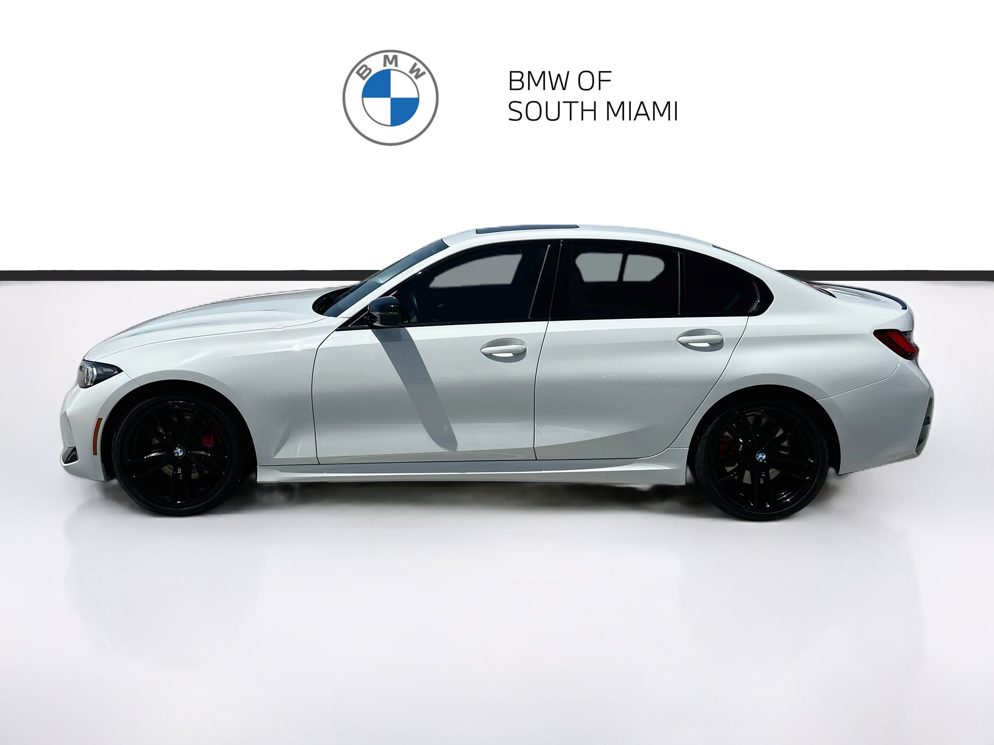 Used 2024 BMW 330i Sedan w/ M Sport Package RWD image 4