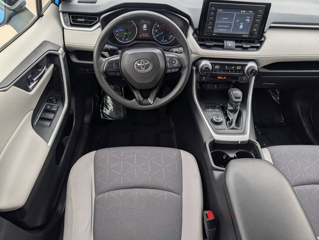 Used 2020 Toyota RAV4 XLE w/ Convenience Package image 12