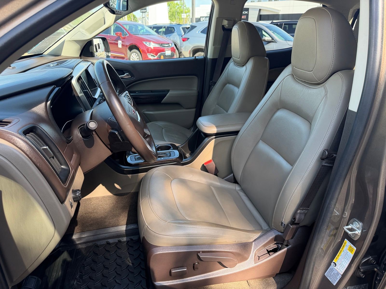 Used 2016 GMC Canyon SLT image 11