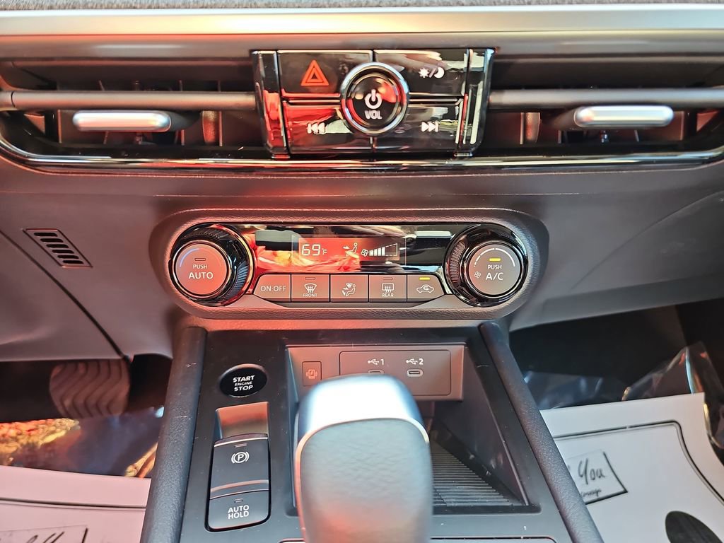 New 2026 Nissan Kicks SV FWD image 27