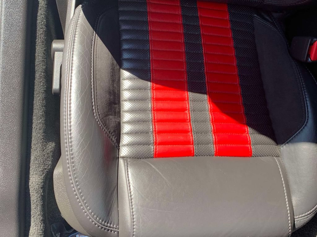 Used 2011 Ford Mustang Shelby GT500 w/ SVT Performance Pkg RWD image 43