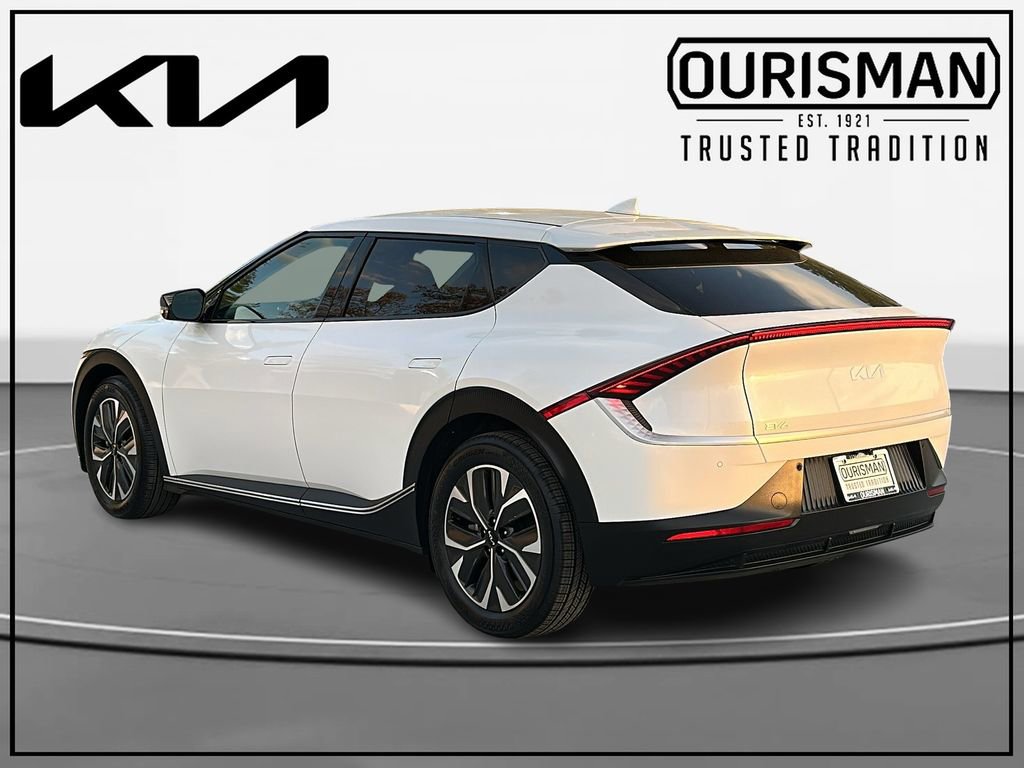Certified 2024 Kia EV6 Light AWD/4WD image 3