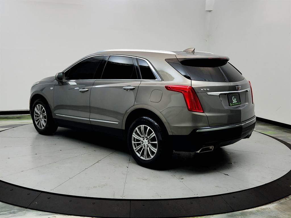 Used 2017 Cadillac XT5 Luxury w/ Driver Awareness Package FWD image 7