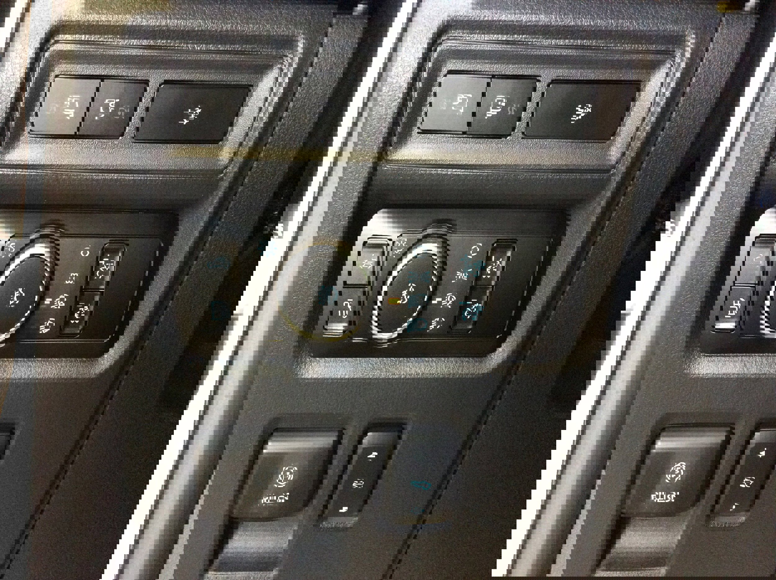 Used 2024 Ford F150 XLT w/ Equipment Group 303A High image 20