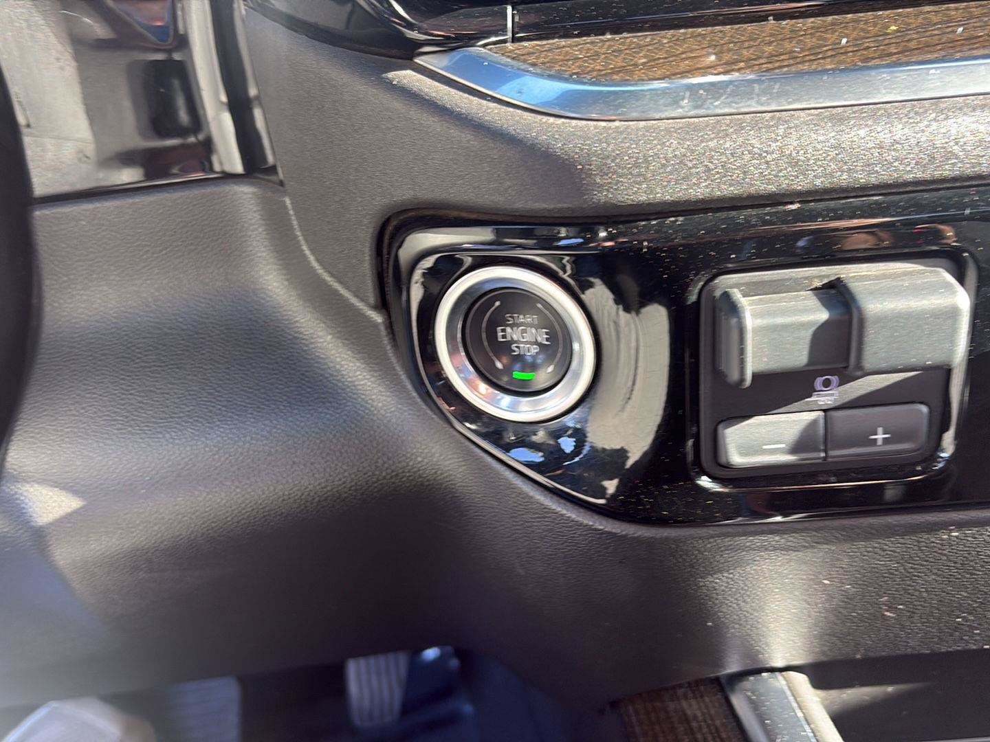 Used 2022 Chevrolet Silverado 1500 LT Trail Boss w/ Convenience Package II AWD/4WD image 24