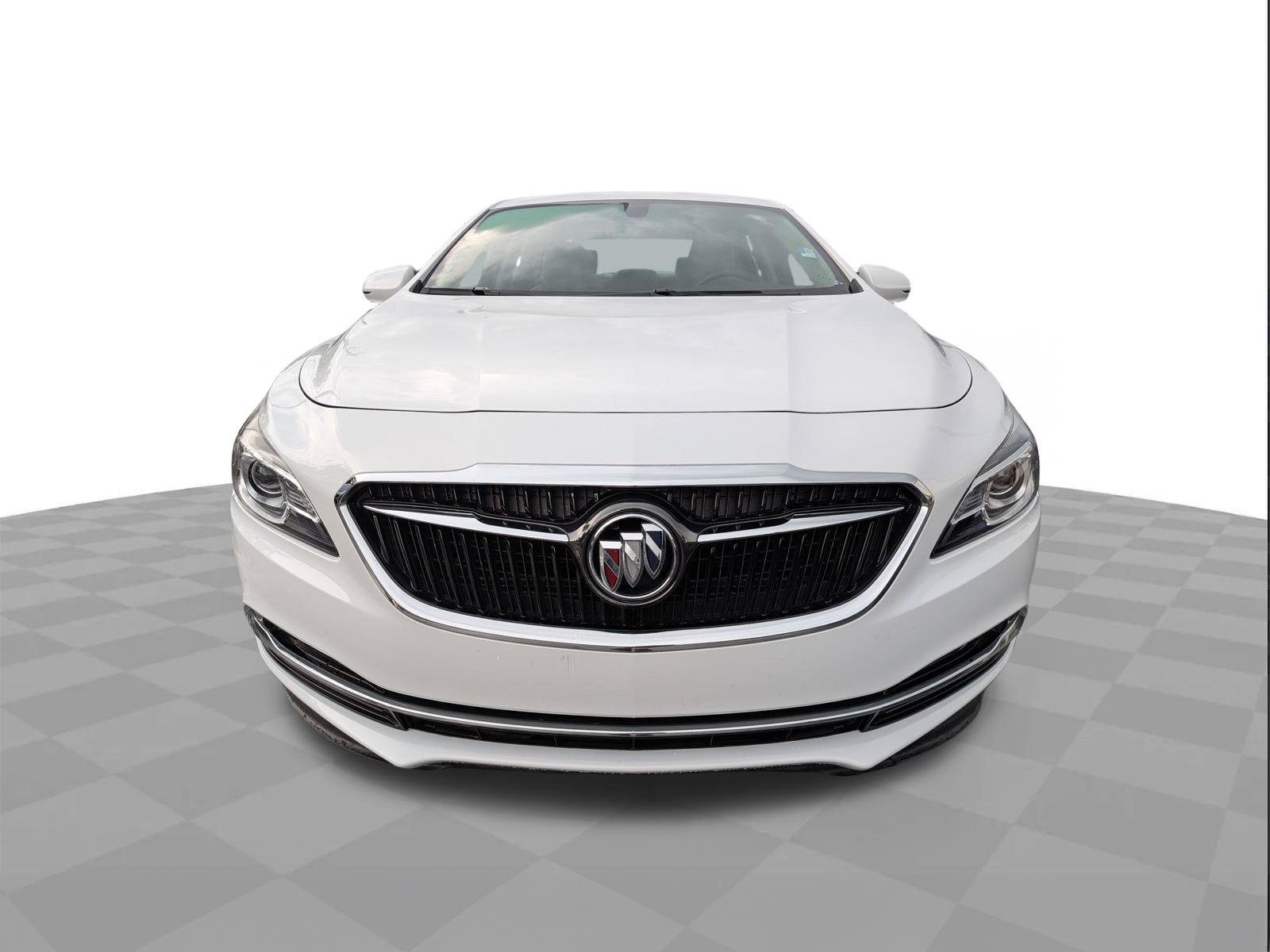 Certified 2018 Buick LaCrosse Essence w/ Sights and Sounds Package FWD image 9