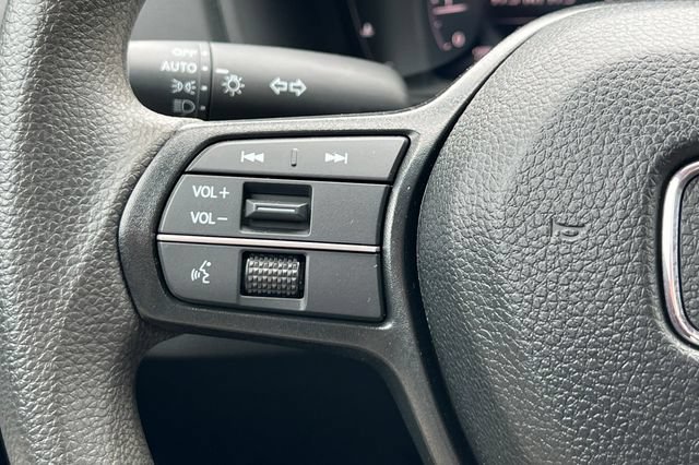 Used 2025 Honda Accord SE image 30