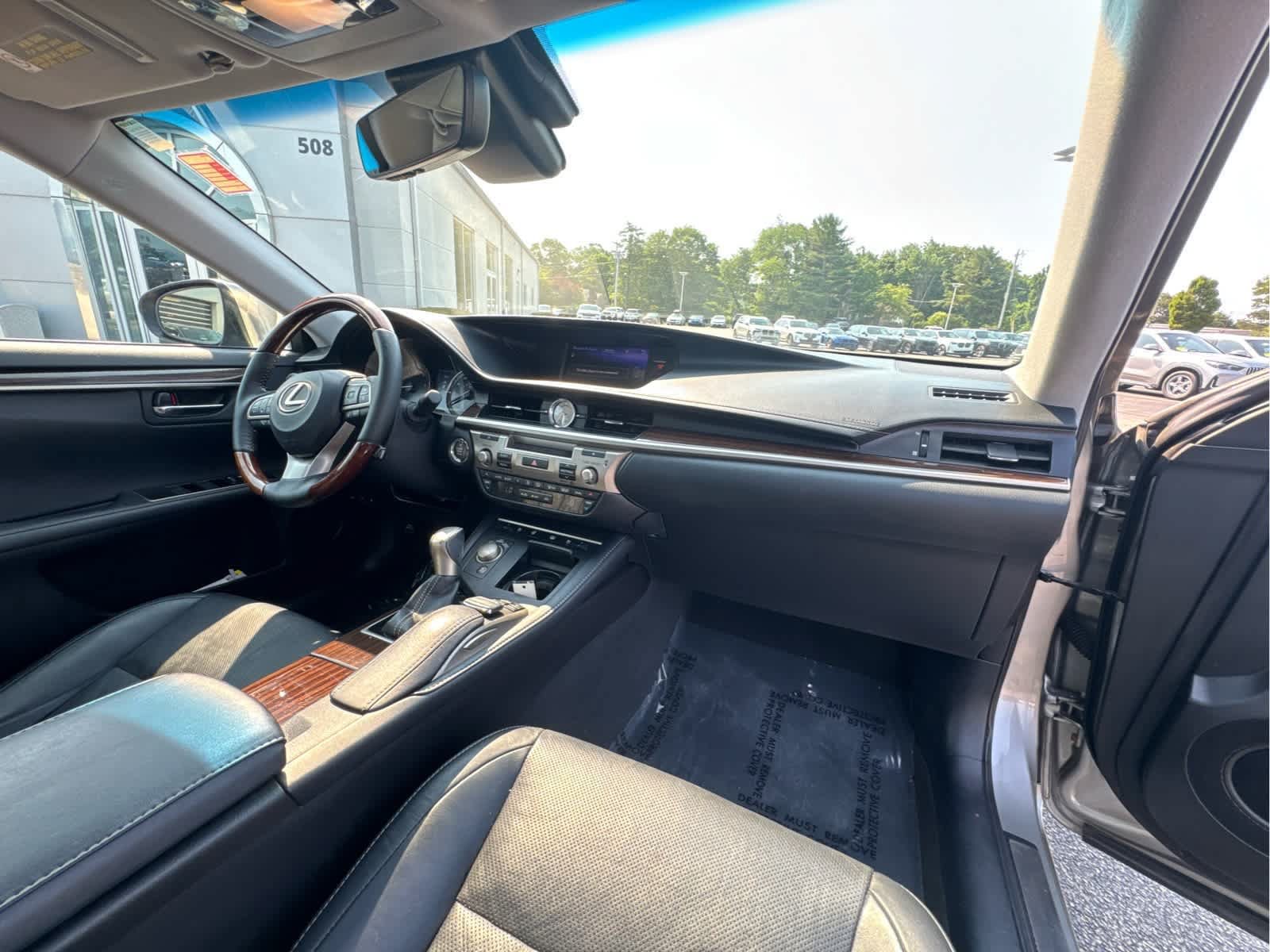 Used 2017 Lexus ES 350 FWD image 19