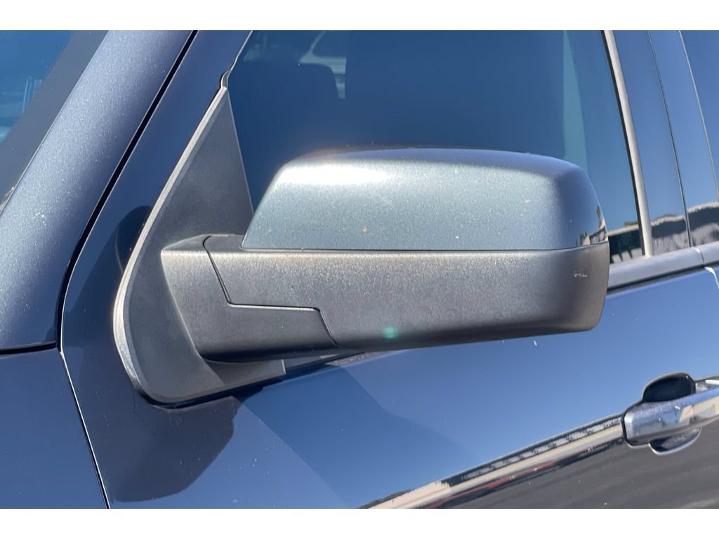 Used 2018 Chevrolet Silverado 1500 LT w/ All Star Edition RWD image 12