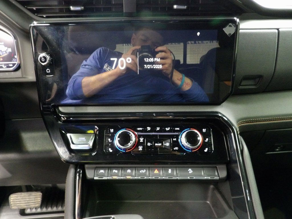 Used 2025 GMC Sierra 1500 AT4 w/ Technology Package image 12