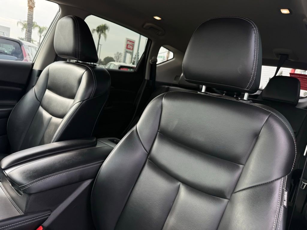 Certified 2024 Nissan Murano SV w/ SV Midnight Edition Package FWD image 15