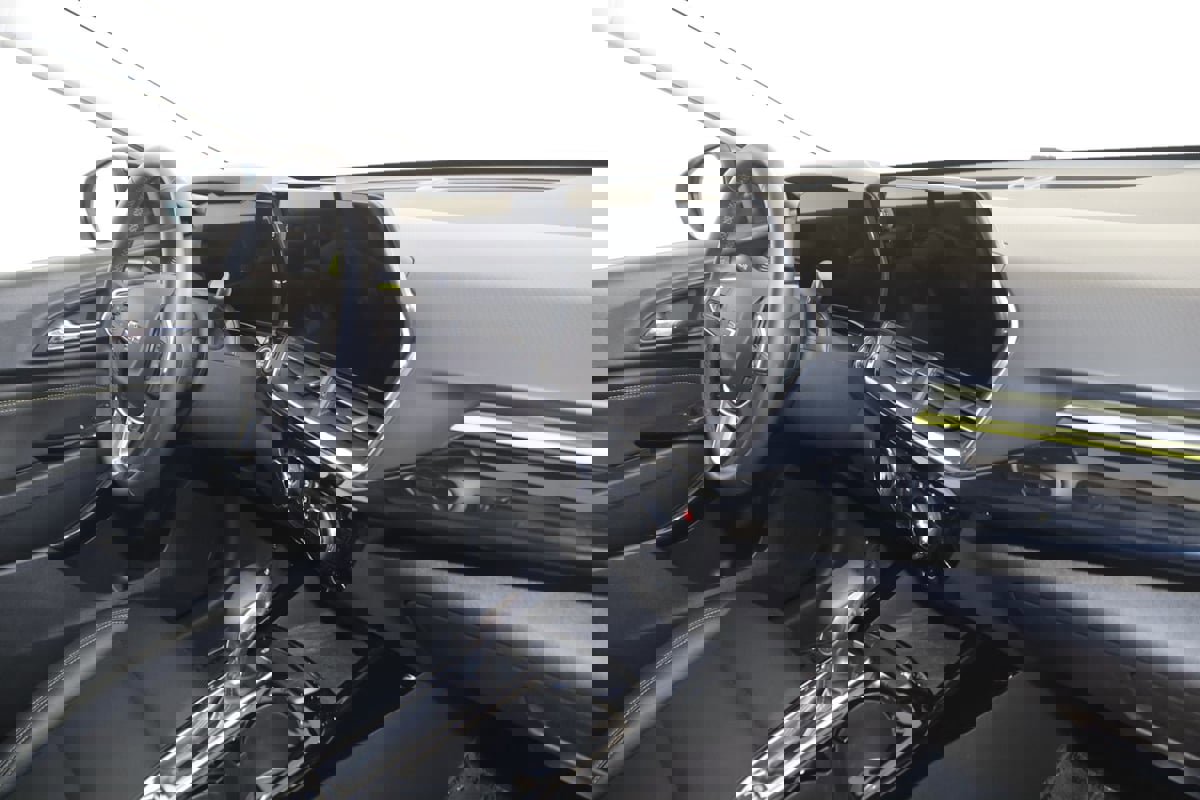 Used 2024 Chevrolet Trax ACTIV w/ Sunroof Package image 43