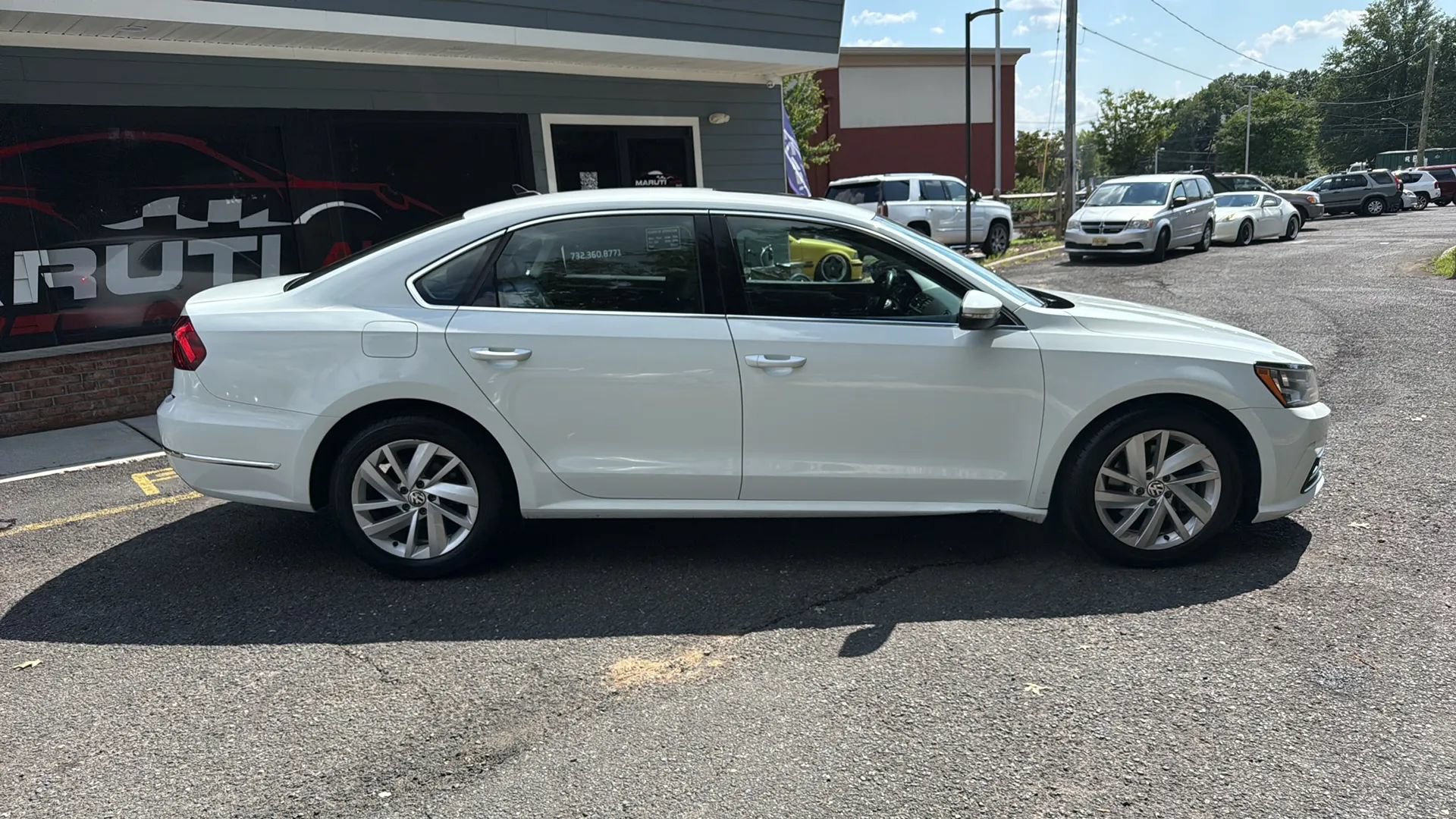 Used 2018 Volkswagen Passat 2.0T SE FWD image 4