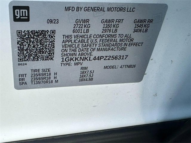 Certified 2023 GMC Acadia SLE w/ Driver Convenience Package image 24