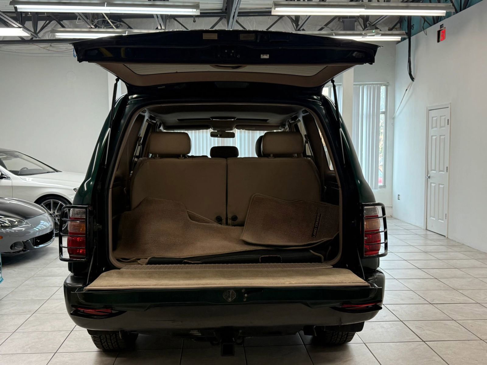 Used 1998 Toyota Land Cruiser image 20