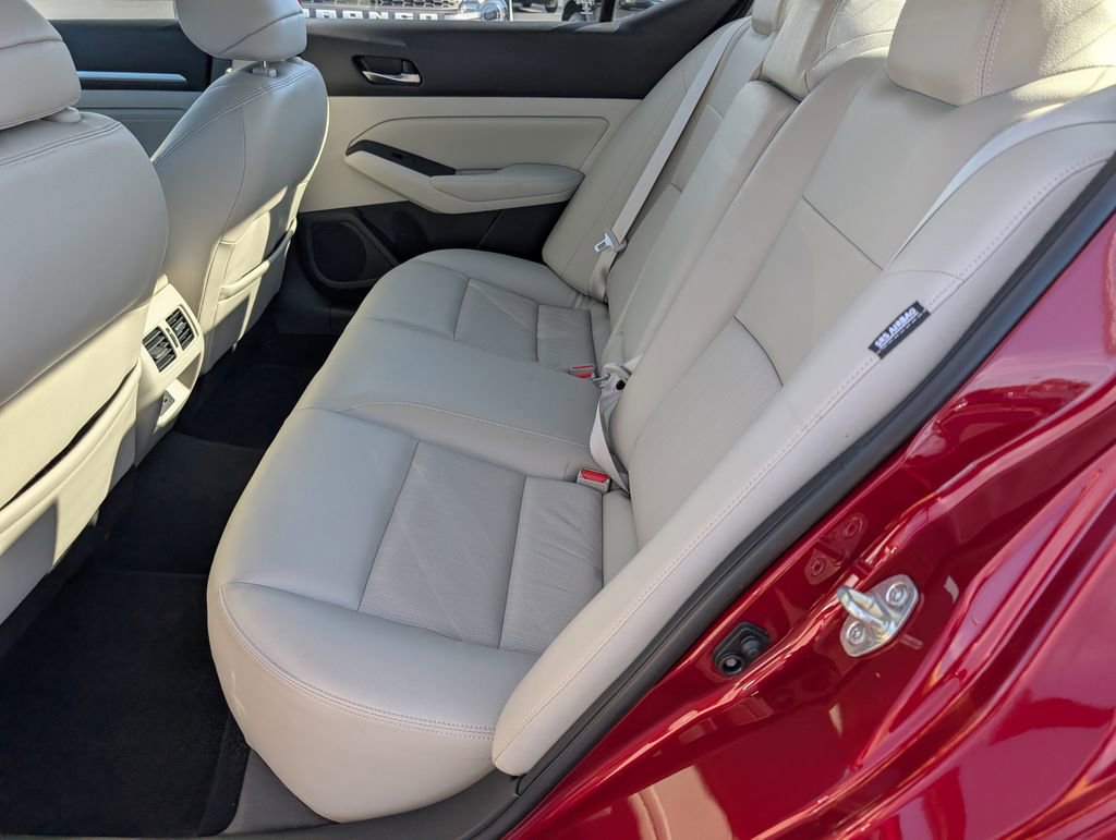 Used 2019 Nissan Altima 2.0 Edition One image 9