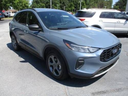 Used 2025 Ford Escape ST-Line w/ Tech Pack #1 image 2