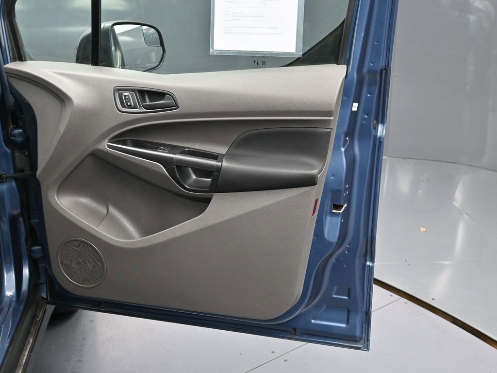 Used 2022 Ford Transit Connect XL image 35