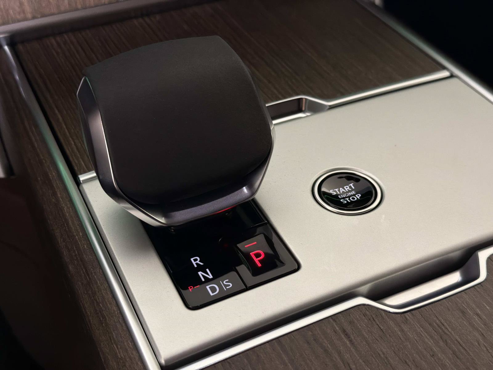 New 2026 Land Rover Range Rover SE AWD/4WD image 26