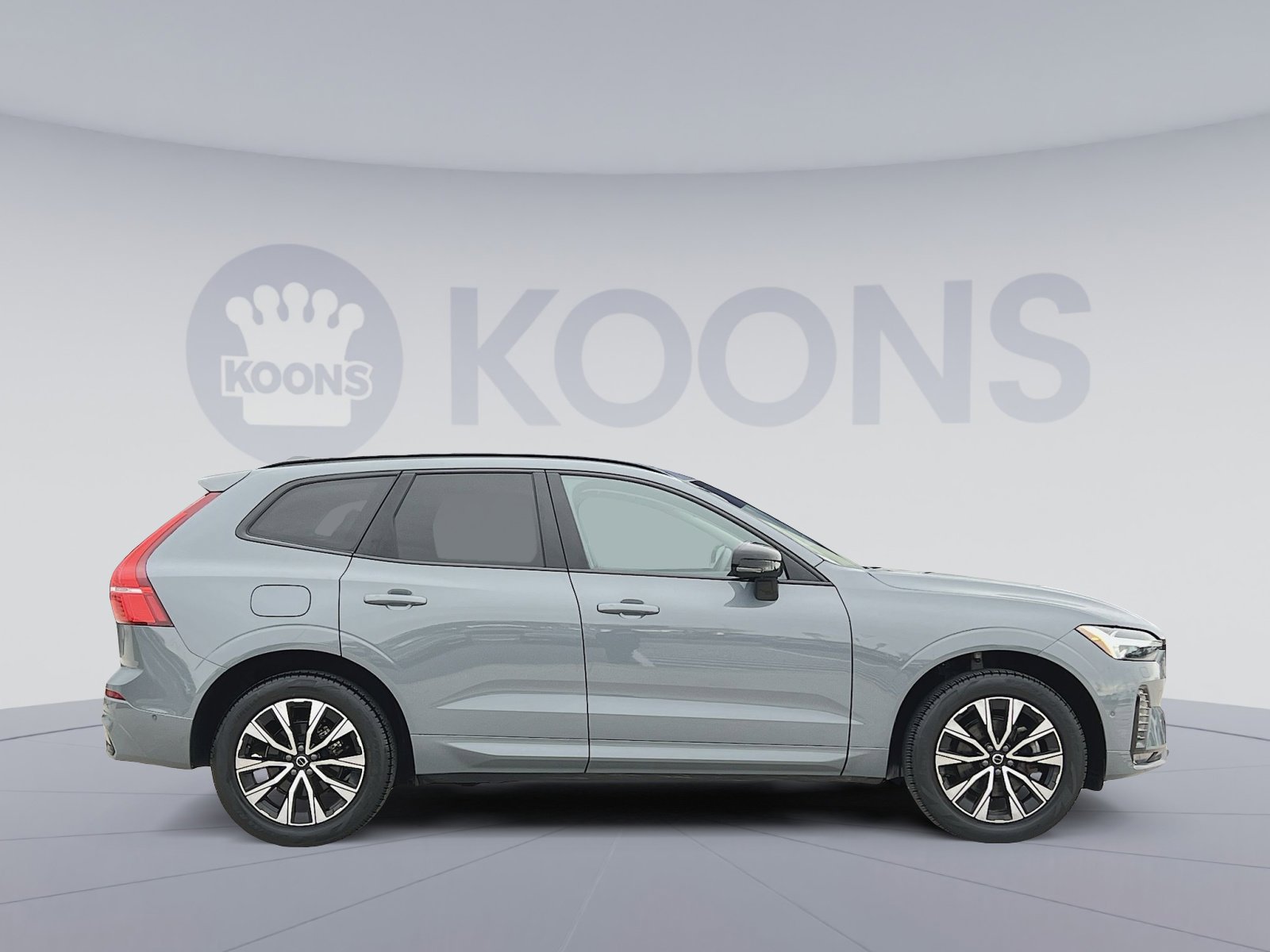 Certified 2023 Volvo XC60 B5 Plus w/ Climate Package image 8