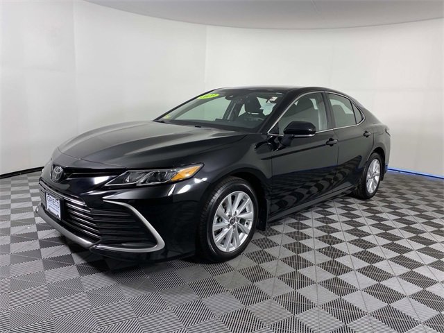Used 2023 Toyota Camry LE w/ Cold Weather Package image 4