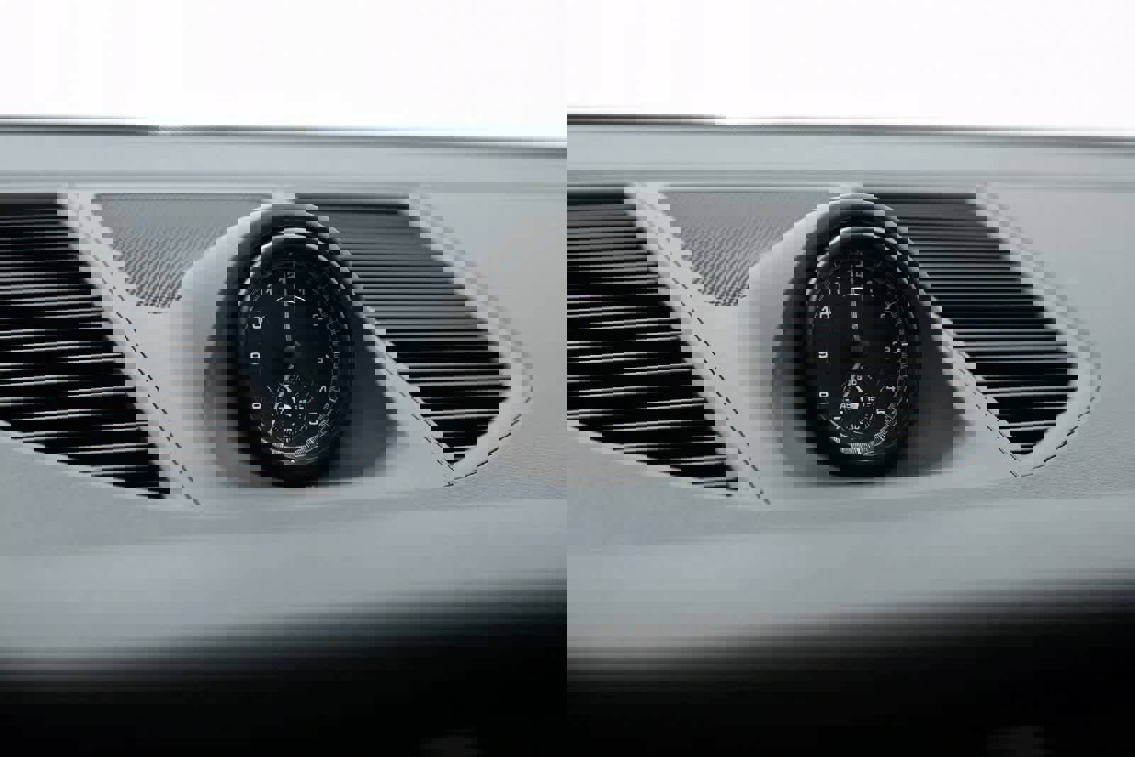 Certified 2025 Porsche Macan image 23