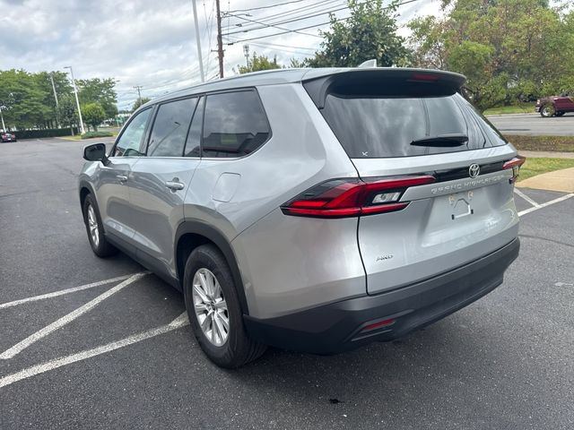 Used 2025 Toyota Grand Highlander AWD image 5