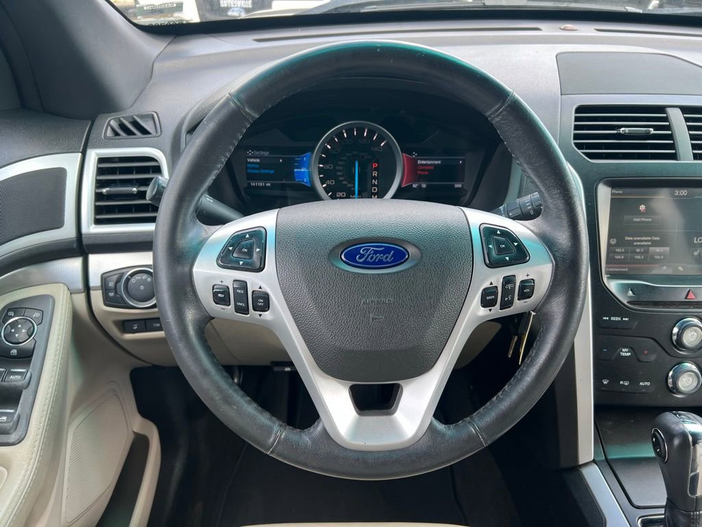Used 2015 Ford Explorer XLT w/ Equipment Group 202A AWD/4WD image 37