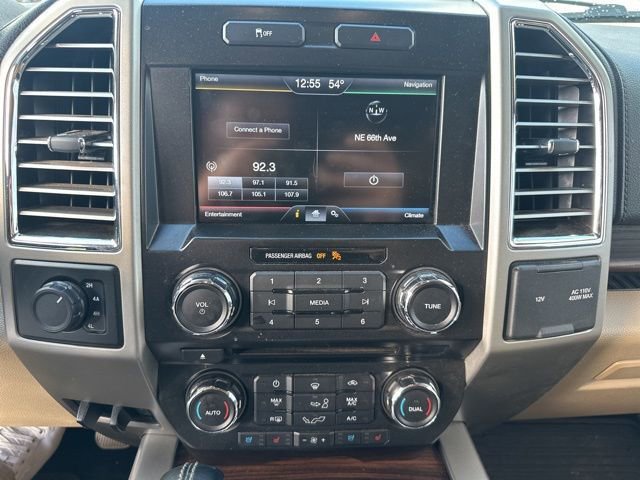 Used 2015 Ford F150 Lariat image 19