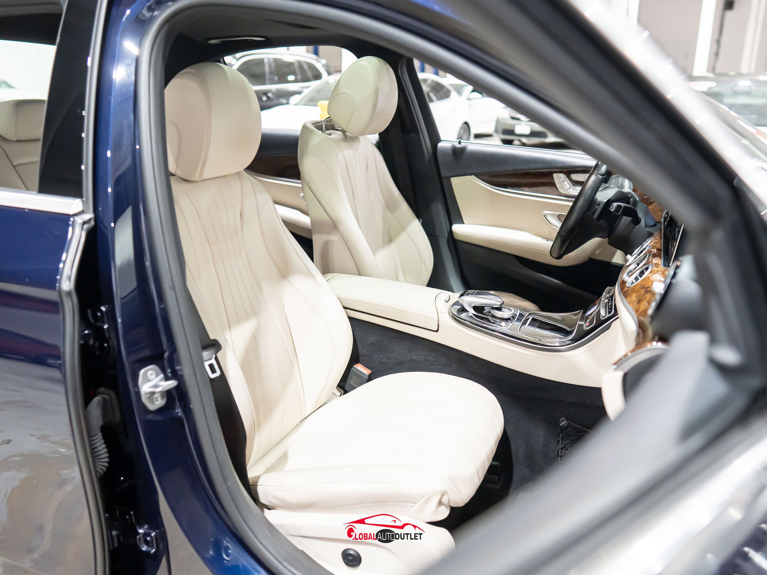 Used 2017 Mercedes-Benz E 300 4MATIC image 17
