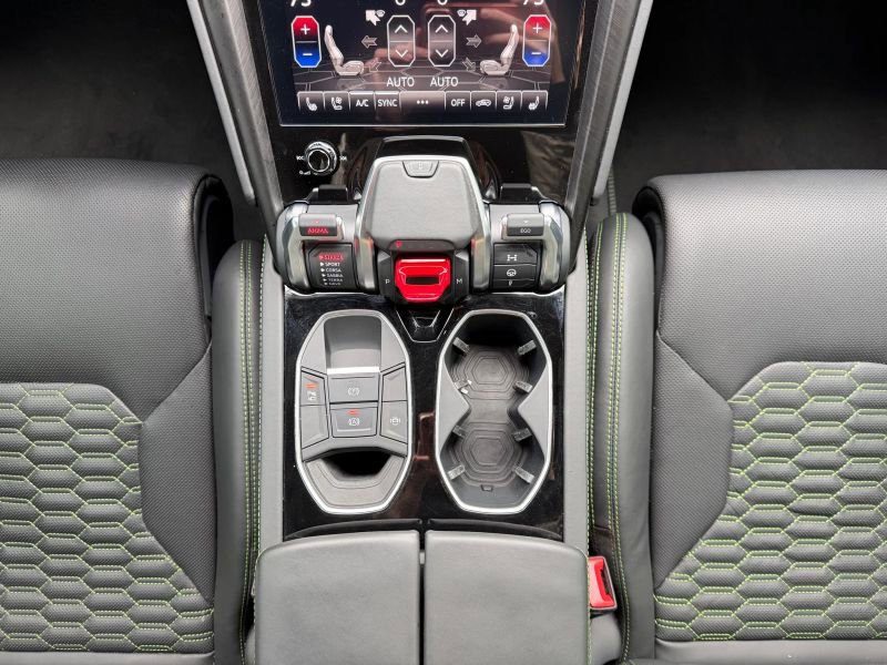 Used 2022 Lamborghini Urus AWD/4WD image 21