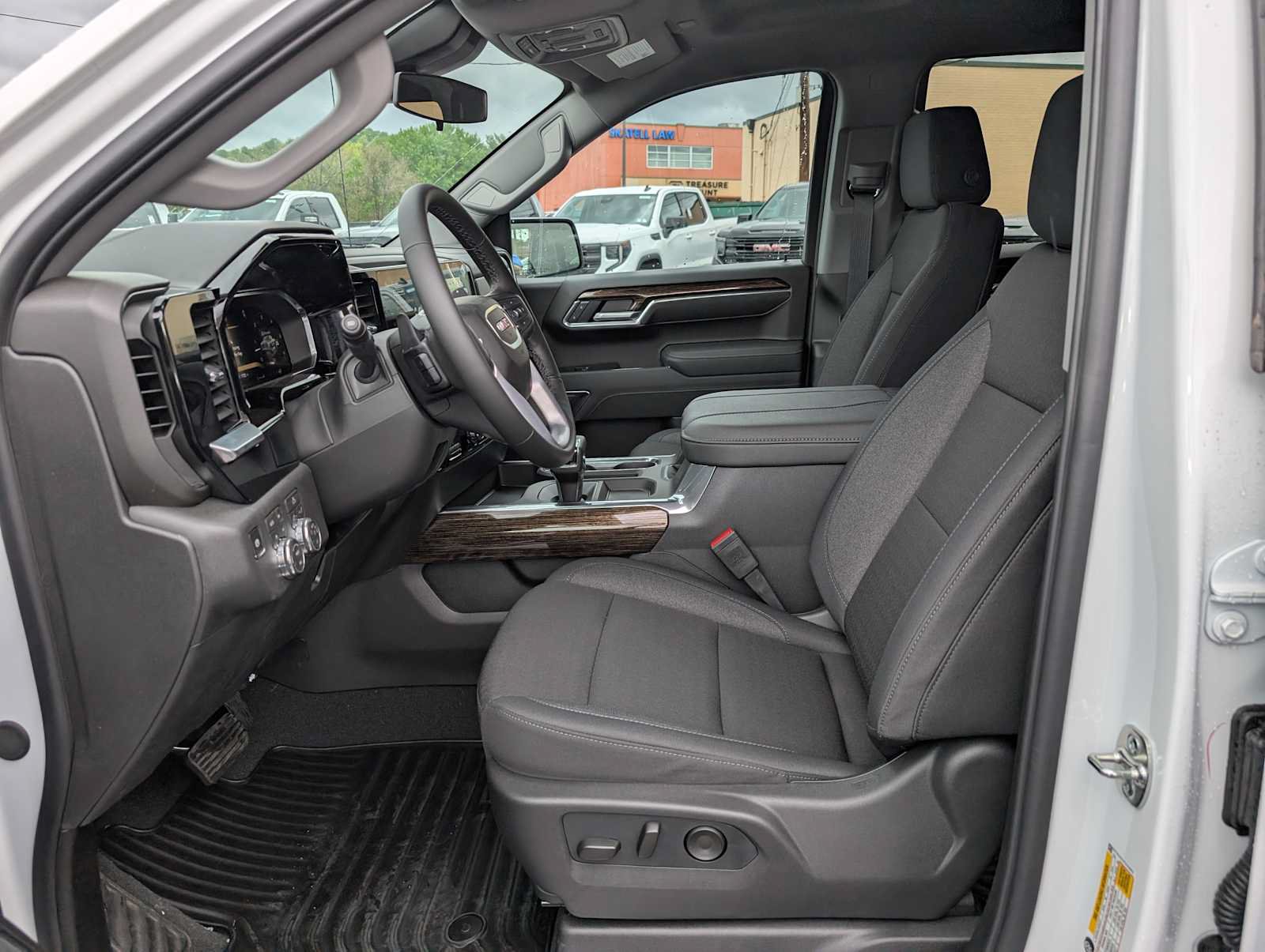 New 2026 GMC Sierra 1500 Elevation w/ Preferred Package AWD/4WD image 4