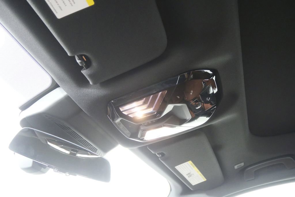 New 2026 BMW i7 xDrive60 w/ Executive Package AWD/4WD image 22