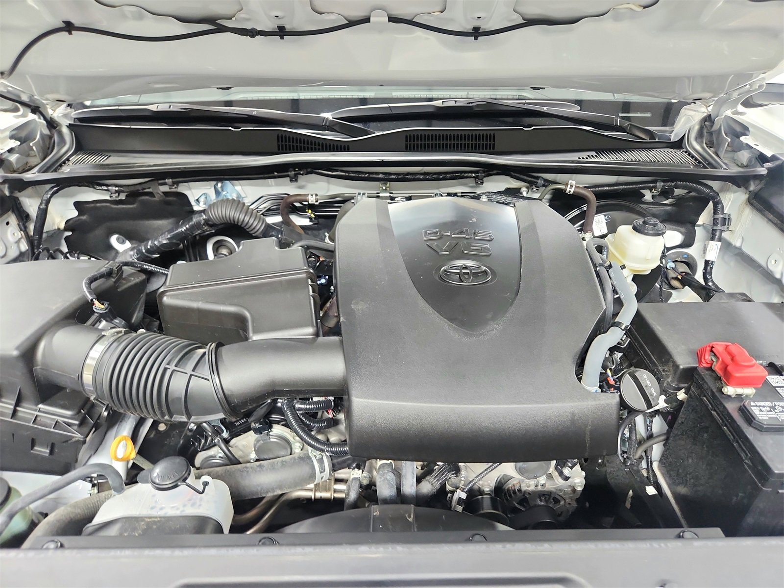 Used 2023 Toyota Tacoma SR image 17