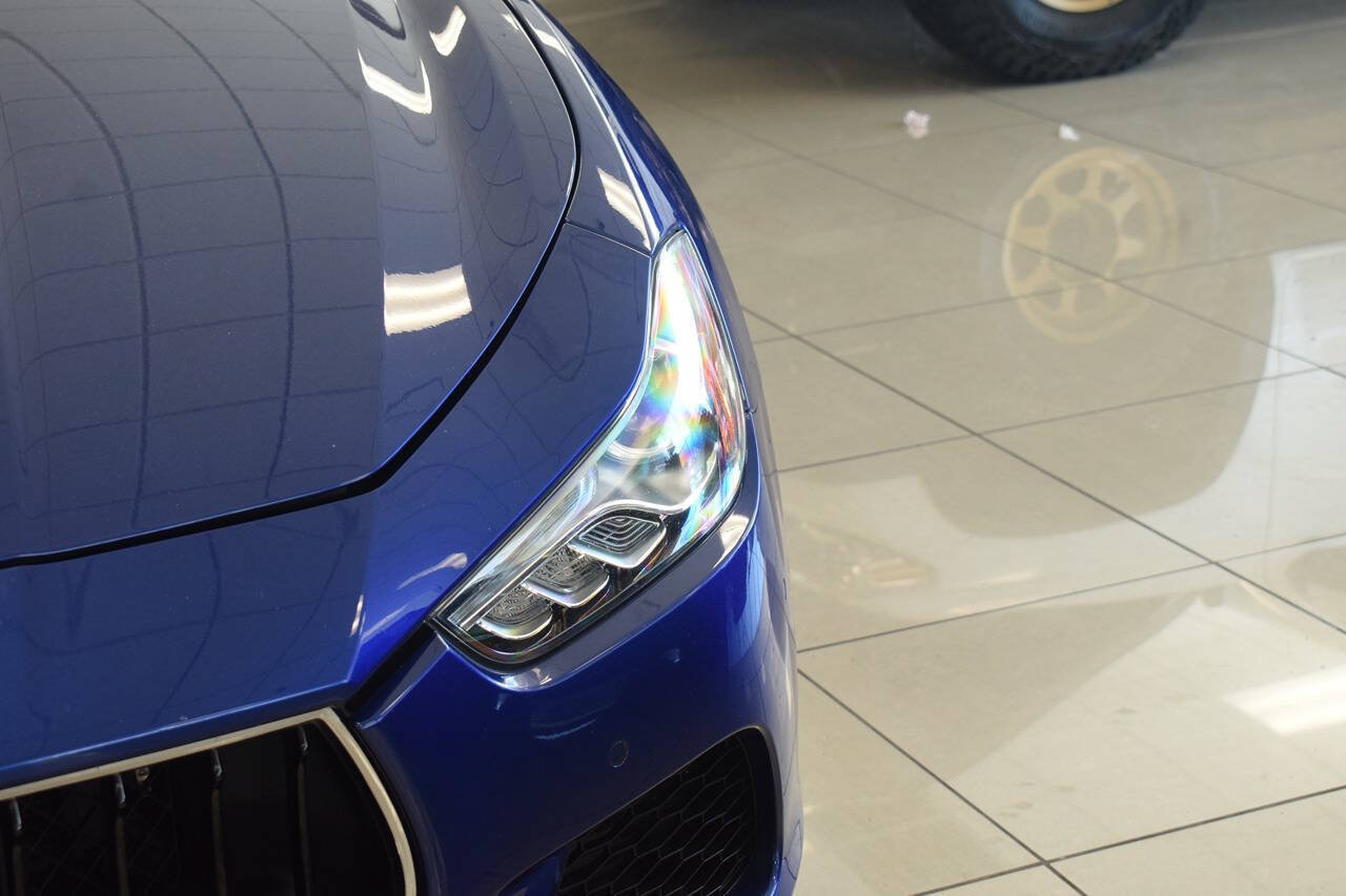 Used 2016 Maserati Ghibli S RWD image 12