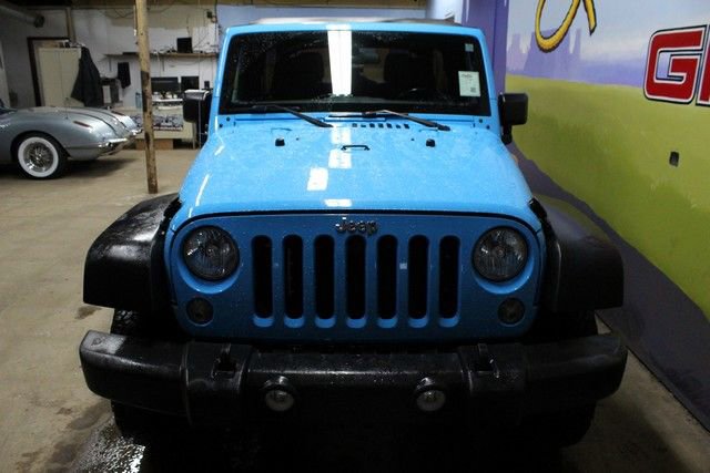 Used 2018 Jeep Wrangler Unlimited Sport image 2