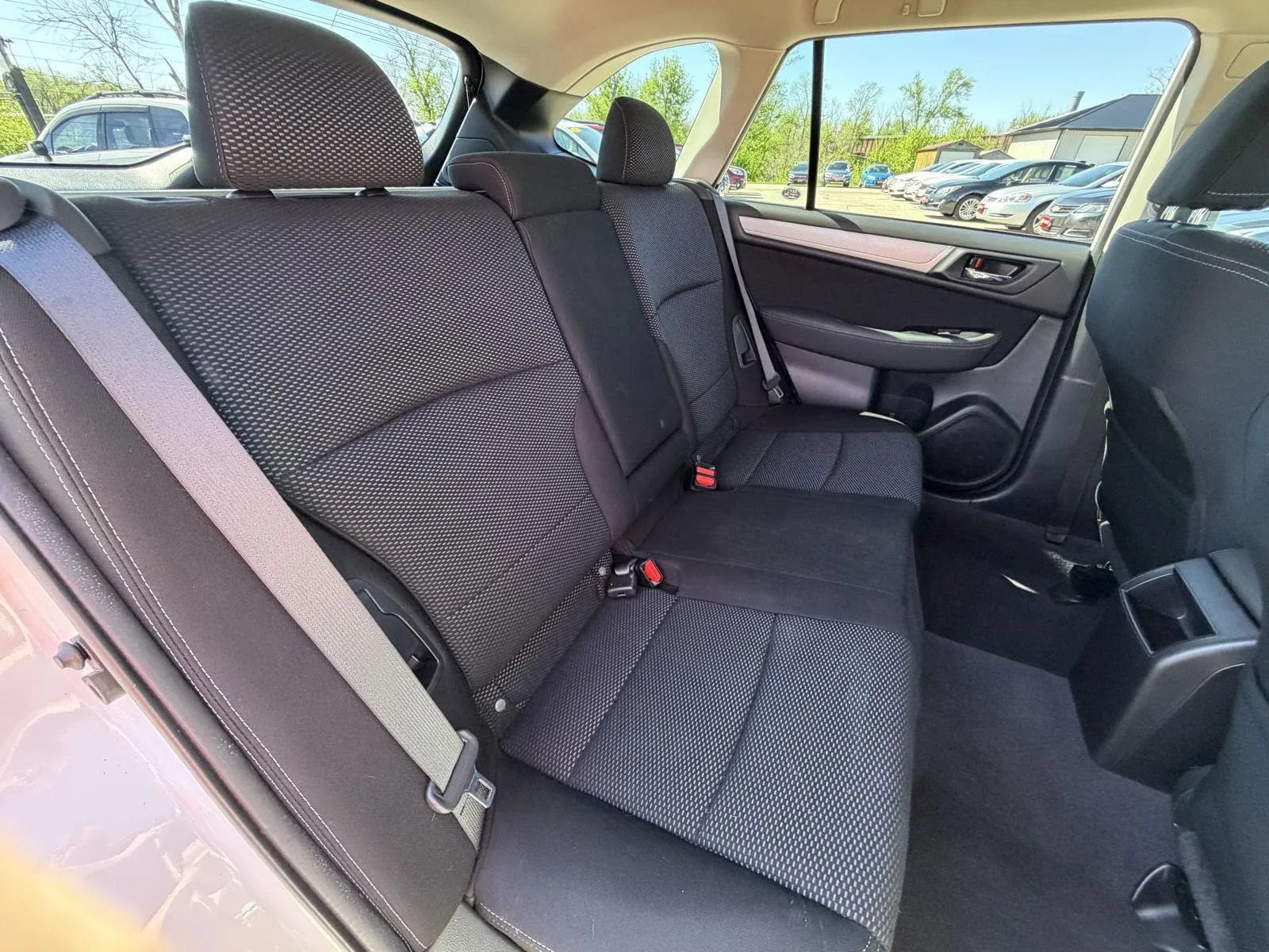 Used 2017 Subaru Outback 2.5i Premium AWD/4WD image 17