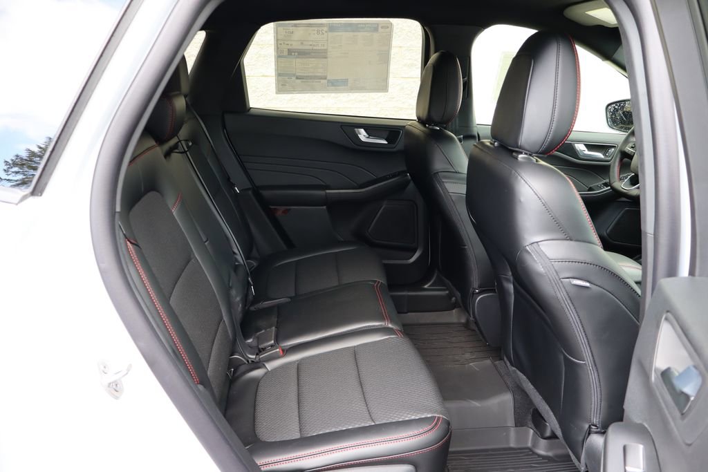New 2026 Ford Escape ST-Line w/ Cold Weather Package AWD/4WD image 29