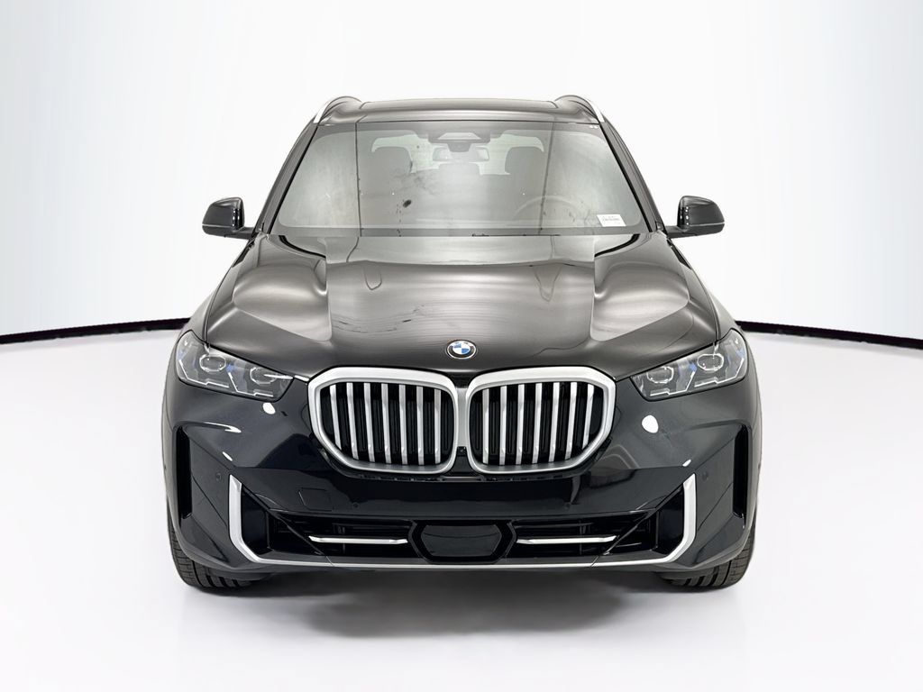Certified 2026 BMW X5 xDrive40i w/ Executive Package AWD/4WD image 2