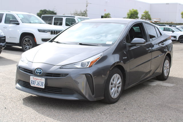 Used 2022 Toyota Prius LE FWD image 4