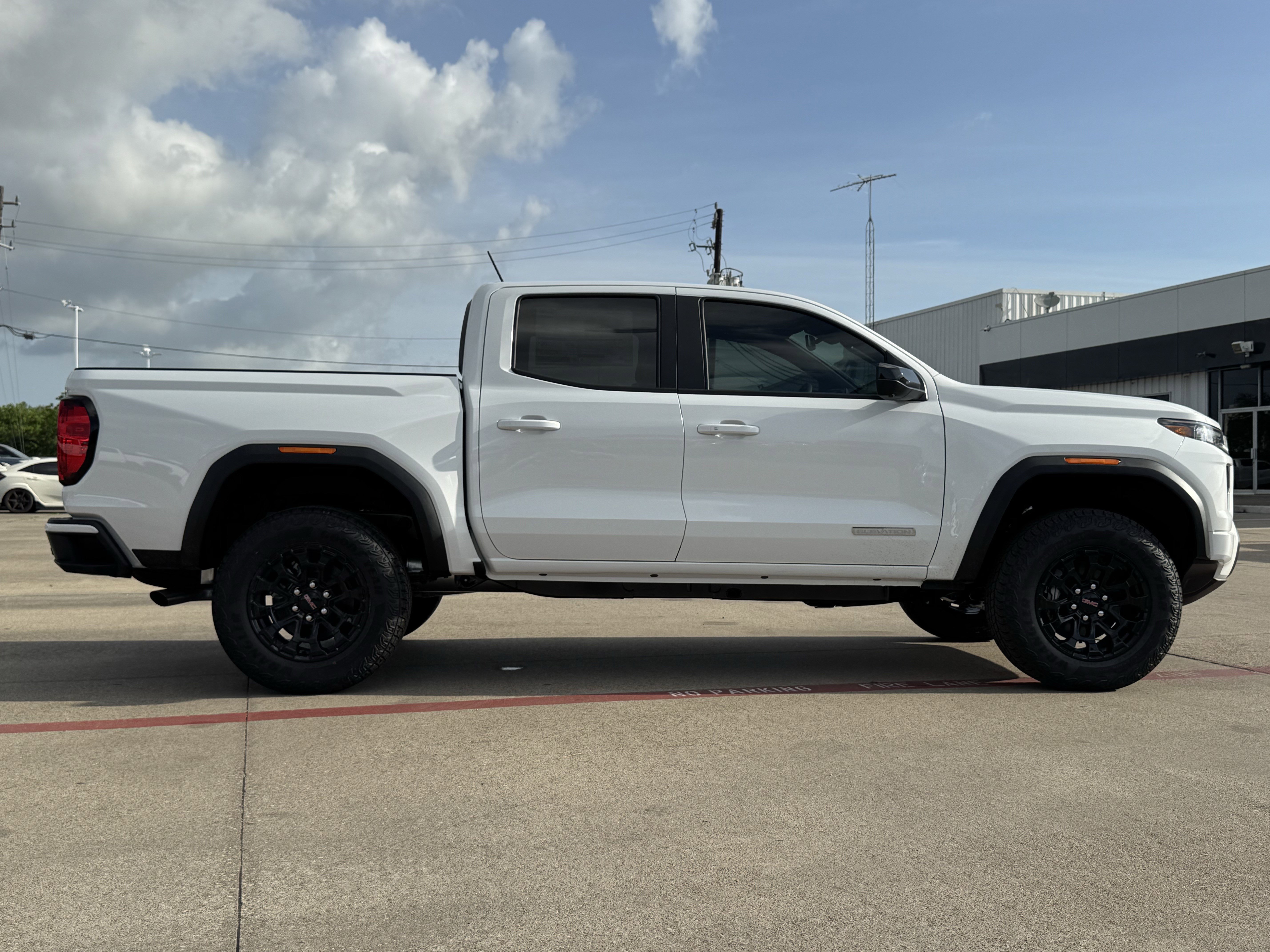 New 2026 GMC Canyon Elevation w/ Convenience Package RWD image 7