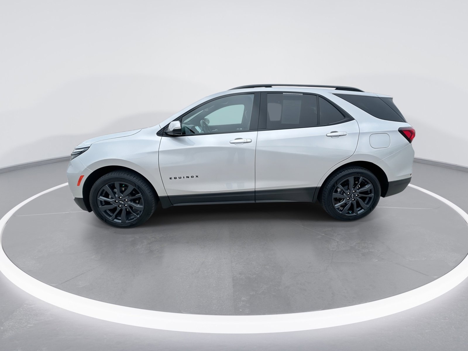 Used 2022 Chevrolet Equinox RS w/ RS Leather Package AWD/4WD image 5