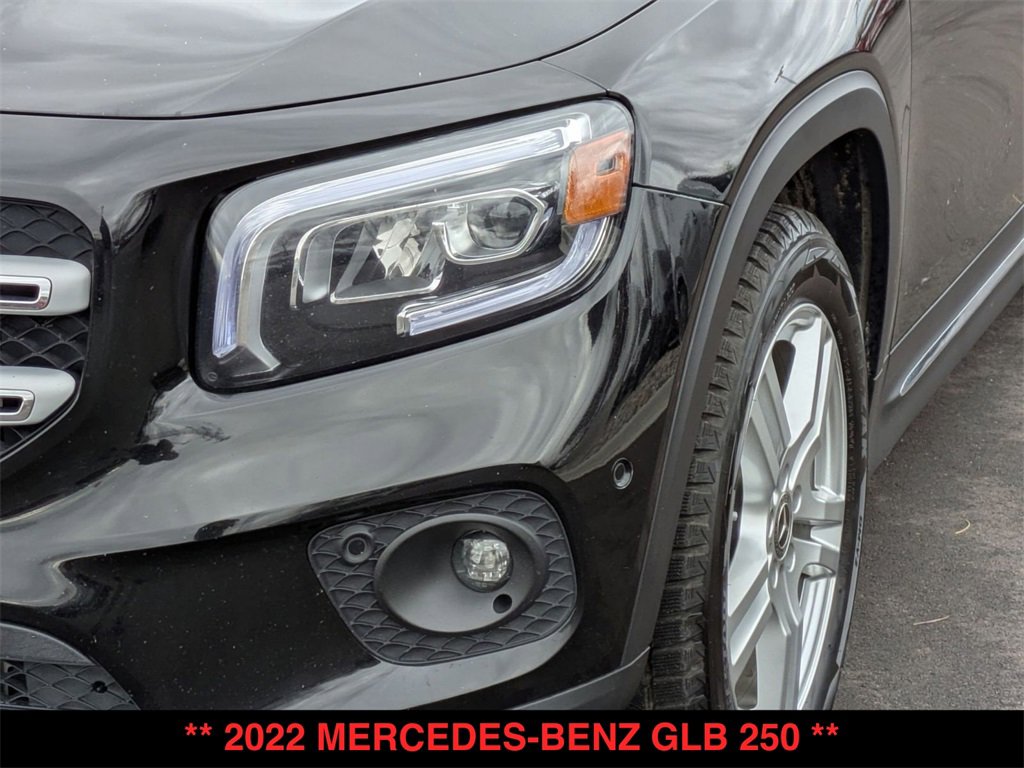 Used 2022 Mercedes-Benz GLB 250 4MATIC image 18