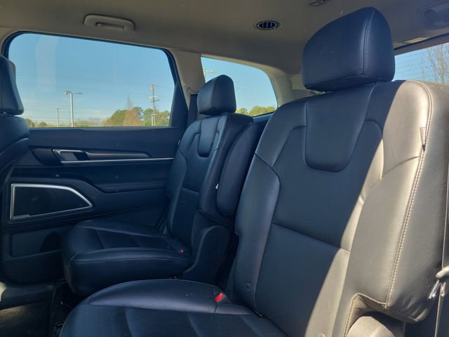 Used 2023 Kia Telluride S image 10
